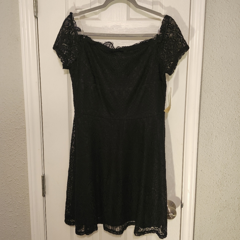 NWT REWIND BLACK OFF THE SHOULDER LACE DRESS